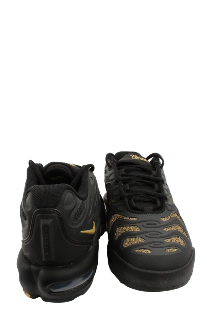 fashiondome.nl-Nike-sneakers-Air-max-plus-drift-fz4748-001-0197601405782-2