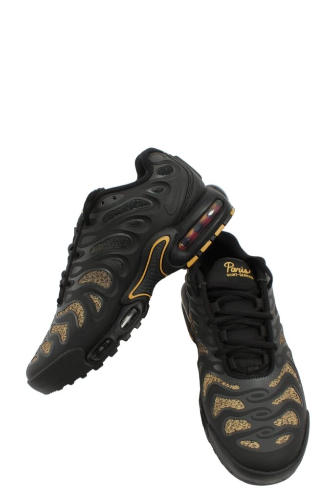 fashiondome.nl-Nike-sneakers-Air-max-plus-drift-fz4748-001-0197601405782-4