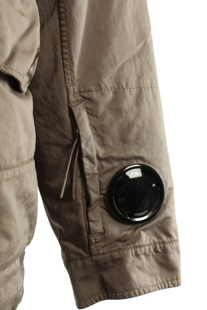 fashiondome.nl C.P. Company jas 17cmow224a 110089g 359 7620943952575 (2)