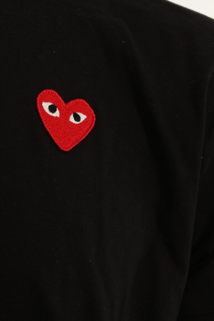 fashiondome.nl Comme des Garçons Play T-shirt az-t108 zwart (2)